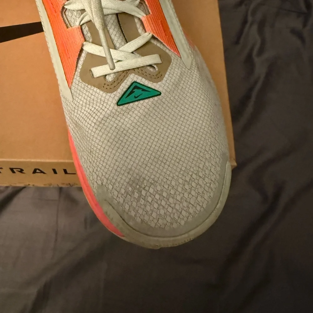 Nike Pegasus 5 Trail Running Shoes - Picture 3 of 6